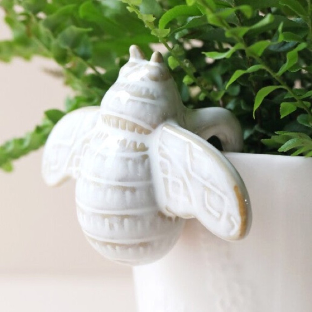 Bee Planter Hanger - Picture 3 of 3